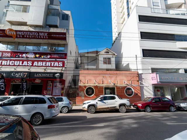 Imagem 1: Sala comercial com 3 dormitórios