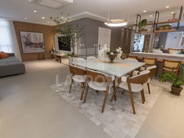 Imagem 1: Apartamento com 4 dormitórios