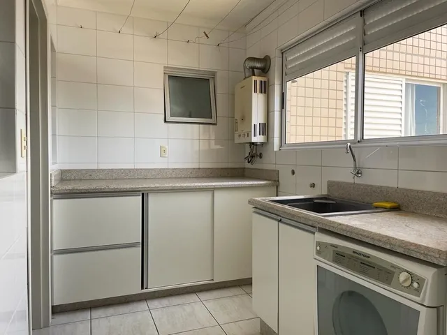 Imagem 2: Apartamento com 4 dormitórios