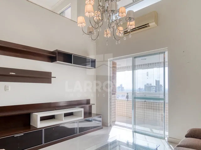 Imagem 2: Apartamento com 6 dormitórios