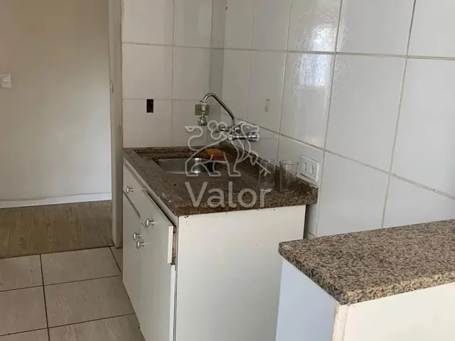 Imagem 13: Exclusivo no Centro Cívico: Apartamento Reformado com Suíte e Portaria 24H