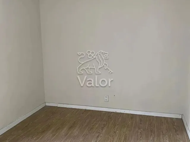 Imagem 9: Exclusivo no Centro Cívico: Apartamento Reformado com Suíte e Portaria 24H