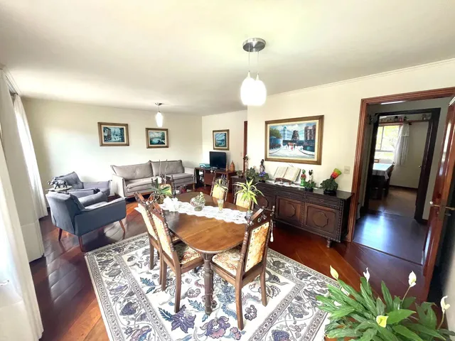 Imagem 8: Apartamento no Batel com 3 Quartos e 2 Vagas de Garagem