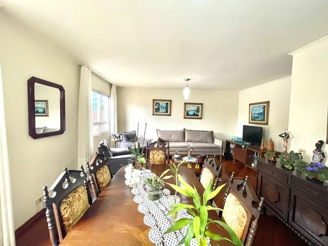 Imagem 5: Apartamento no Batel com 3 Quartos e 2 Vagas de Garagem