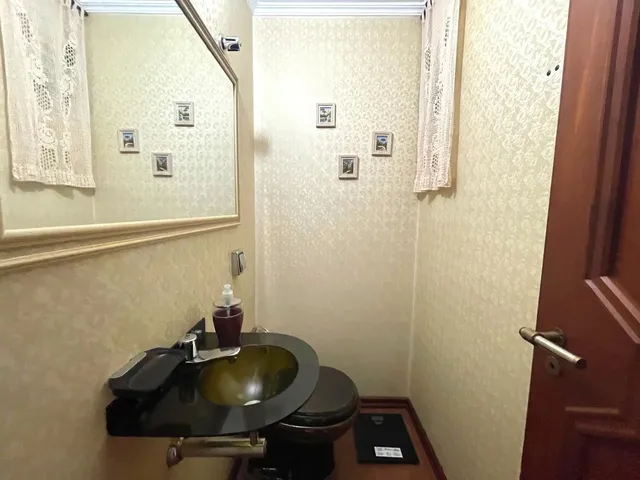 Imagem 4: Apartamento no Batel com 3 Quartos e 2 Vagas de Garagem