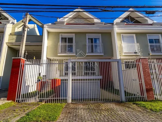 Imagem: Casa com 3 Dormitórios À Venda com 239M²
