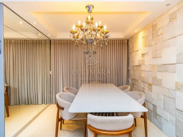 Imagem 9: Casa com 3 Dormitórios À Venda com 239M² por R$ 1.450.000,00 no Bairro Mercês