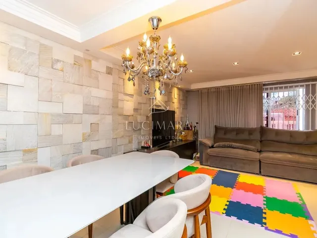 Imagem 12: Casa com 3 Dormitórios À Venda com 239M² por R$ 1.450.000,00 no Bairro Mercês