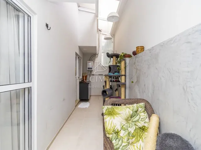 Imagem 7: Casa com 3 Dormitórios À Venda com 239M² por R$ 1.450.000,00 no Bairro Mercês