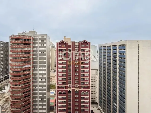 Imagem 13: Apartamento com 3 Quartos no Batel Mobiliado e Andar Alto no Batel! J8 Imóveis