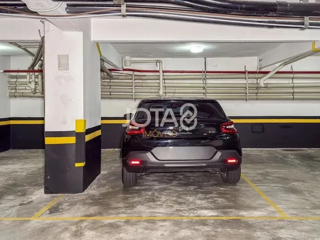 Imagem 2: Apartamento com 3 Quartos no Batel Mobiliado e Andar Alto no Batel! J8 Imóveis