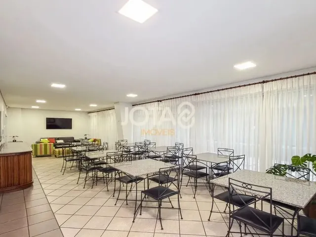 Imagem 7: Apartamento com 3 Quartos no Batel Mobiliado e Andar Alto no Batel! J8 Imóveis