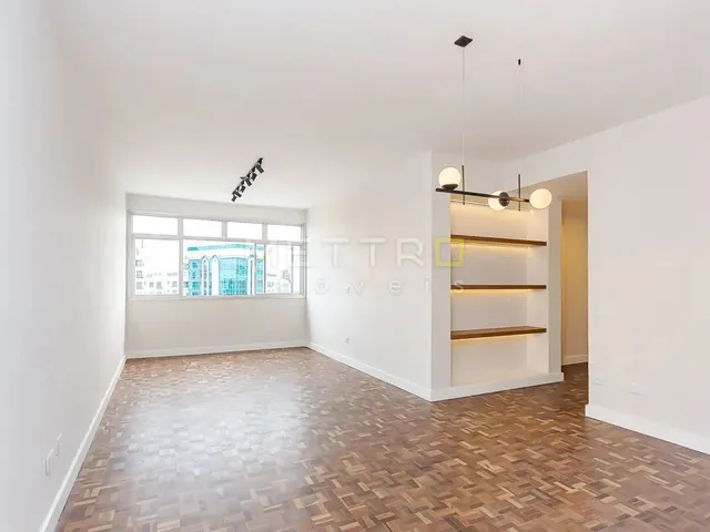 Imagem 7: Apartamento de 3 Quartos Todo Reformado no Centro Cívico - Curitiba/Pr - Referência