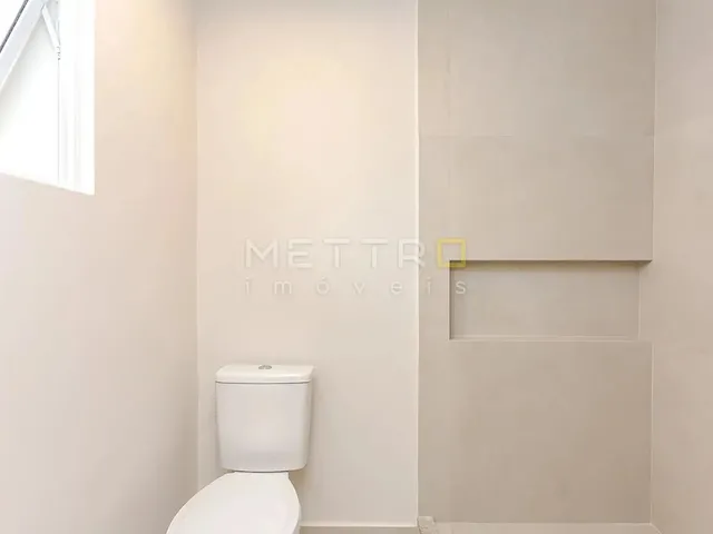 Imagem 12: Apartamento de 3 Quartos Todo Reformado no Centro Cívico - Curitiba/Pr - Referência