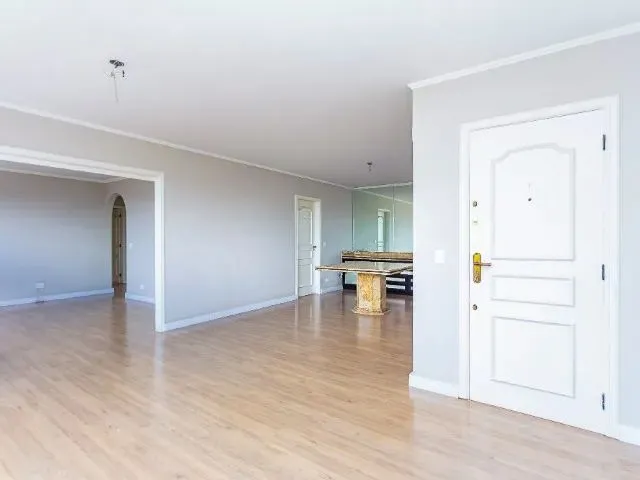 Imagem 9: Apartamento com 4 Quartos no Batel