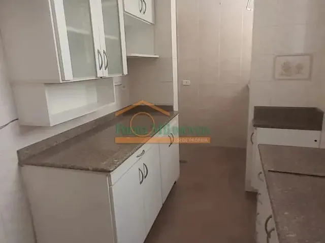 Imagem 3: Apartamento com 3 Dormitórios À Venda com 73.05M² por R$ 350.000,00 no Bairro Mercês