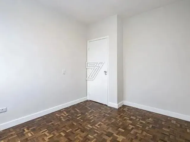 Imagem 3: Apartamento a Venda Tem 101M² com 3 Quartos no Centro Cívico - Curitiba - Pr