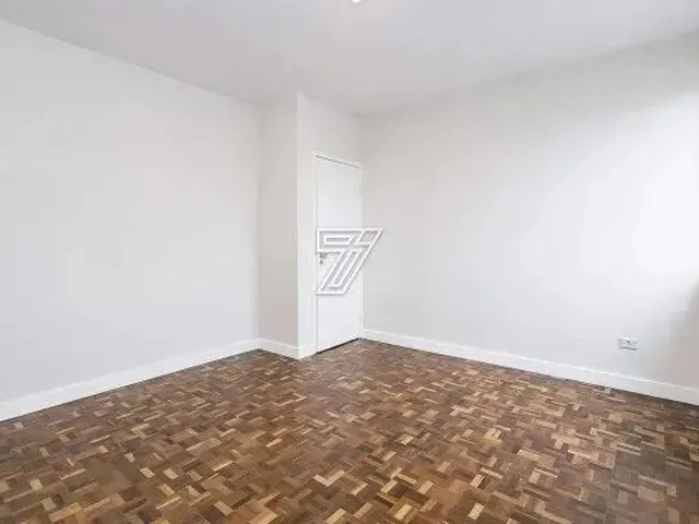 Imagem 4: Apartamento a Venda Tem 101M² com 3 Quartos no Centro Cívico - Curitiba - Pr