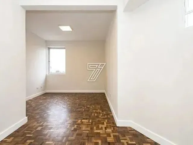 Imagem 7: Apartamento a Venda Tem 101M² com 3 Quartos no Centro Cívico - Curitiba - Pr