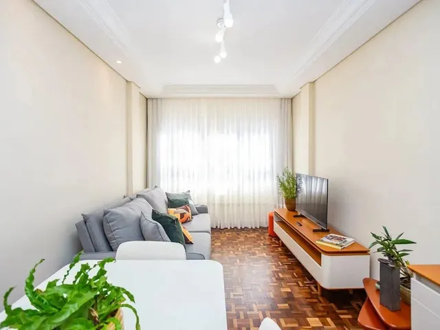 Imagem 1: Apartamento 52M² no Centro da Cidade com Vaga de Garagem e Piso de Taco