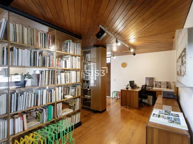 Imagem 15: Casa À Venda nas Mercês, 4 Quartos