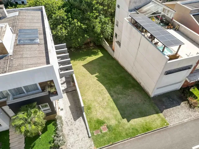 Imagem: Terreno de 498M² de Área Total no Condomínio