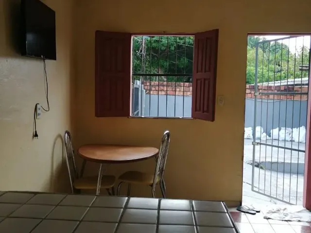 Imagem: Aluga-Se Kitnet Mobiliada