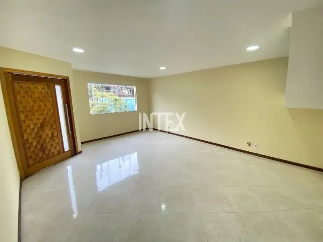 Imagem: Casa em Condomínio de Luxo para Locação