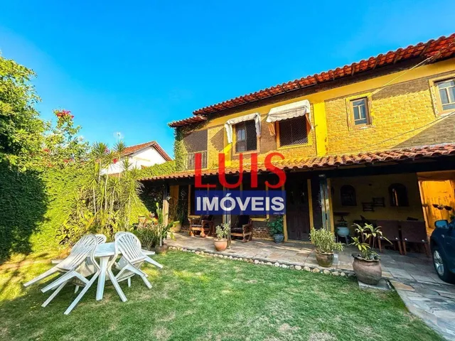 Imagem: Casa com 6 Docasa com 6 Dormitórios para