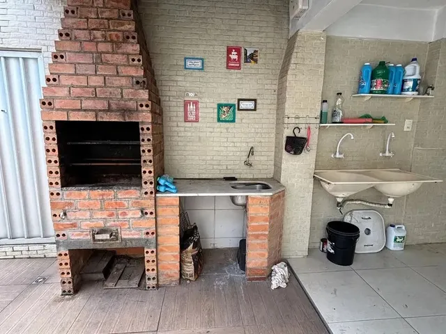 Imagem 2: Go Up Vende,Magnifica Casa em Alameda. 5/4 com 3 Suítes, Piscina, Área Gourmet. Garagem