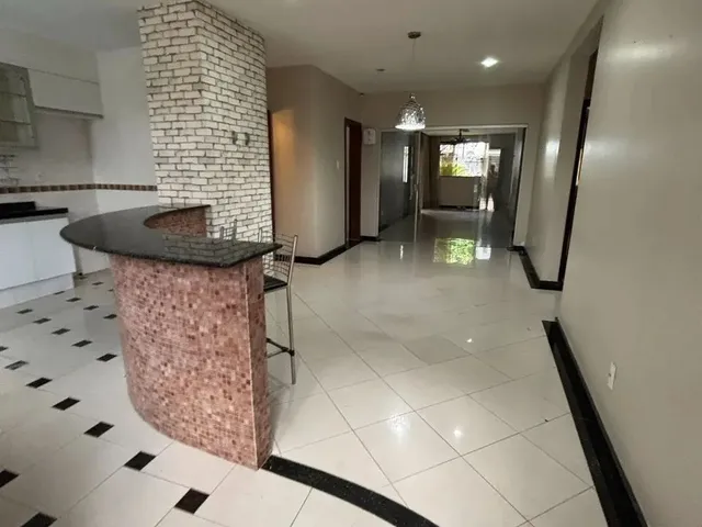 Imagem 5: Go Up Vende,Magnifica Casa em Alameda. 5/4 com 3 Suítes, Piscina, Área Gourmet. Garagem