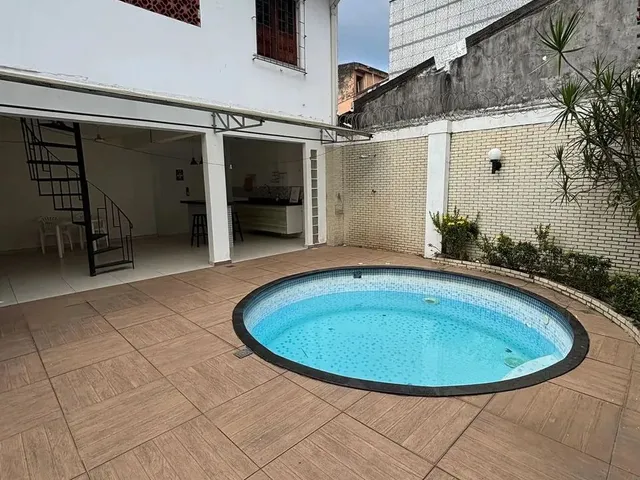 Imagem 4: Go Up Vende,Magnifica Casa em Alameda. 5/4 com 3 Suítes, Piscina, Área Gourmet. Garagem