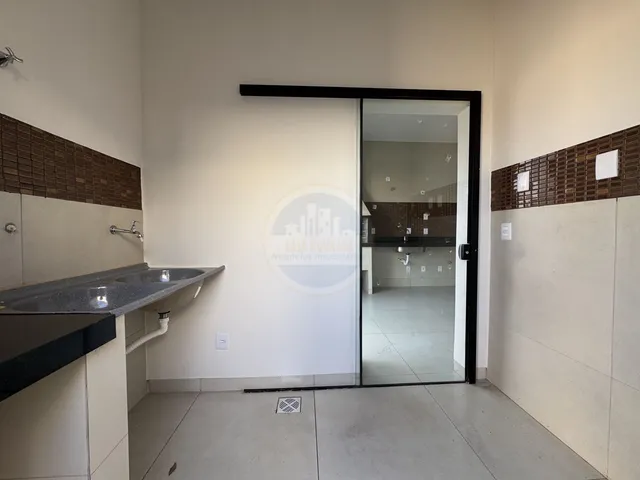 Imagem 8: Casa Alto Padrão em Conjunto Residencial Monte Carlo, Dourados/MS