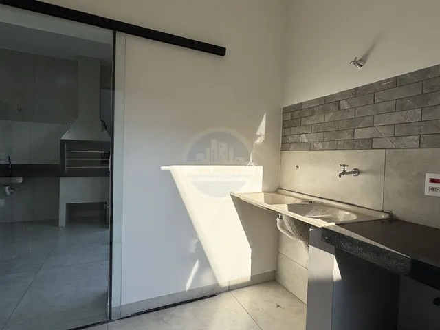 Imagem 10: Casa Alto Padrão em Conjunto Residencial Monte Carlo, Dourados/MS