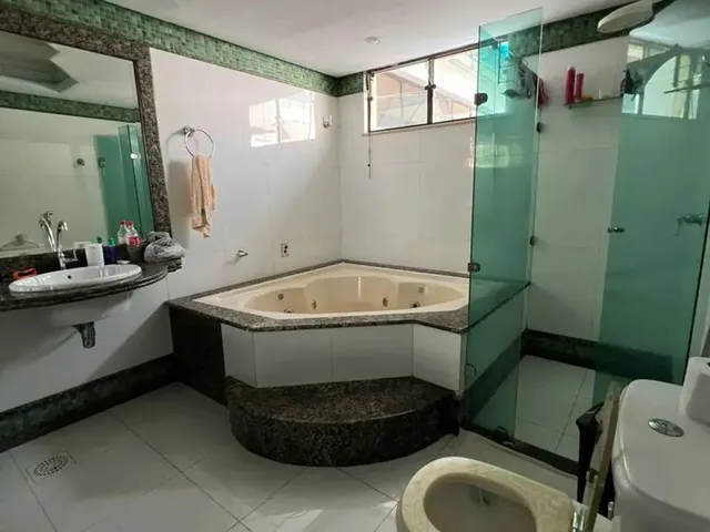 Imagem 6: Rcasa Comercial com 5 Suítes para Aluguel