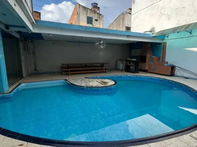Imagem 2: Rcasa Comercial com 5 Suítes para Aluguel