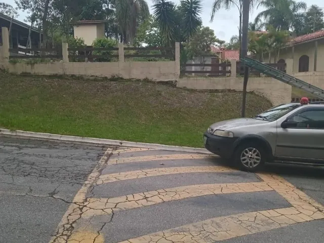 Imagem: O terreno possui 438m² de Área e está localizado em