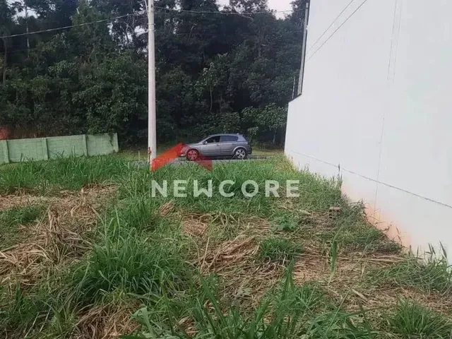 Imagem: O terreno possui 132m² de Área, Imóvel novo e está