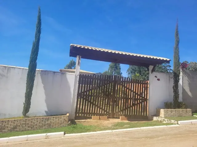 Imagem: Casa de Condomínio para Venda Possui 330
