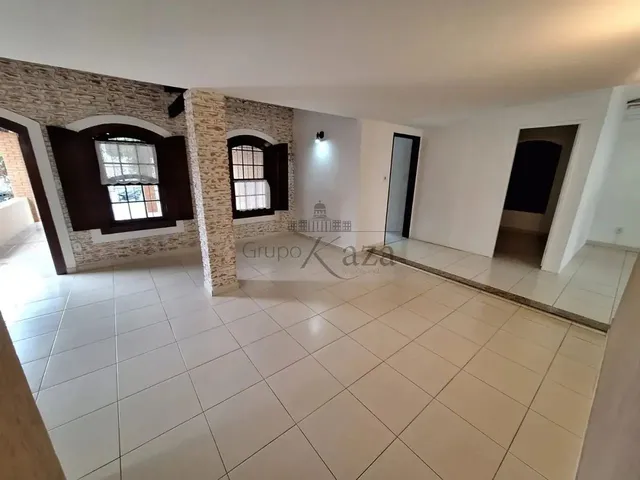 Imagem: Oportunidade - Casa Comercial e Residencial