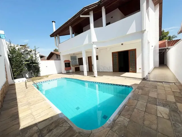 Imagem: Luxuosa Casa em Condomínio no Jardim das