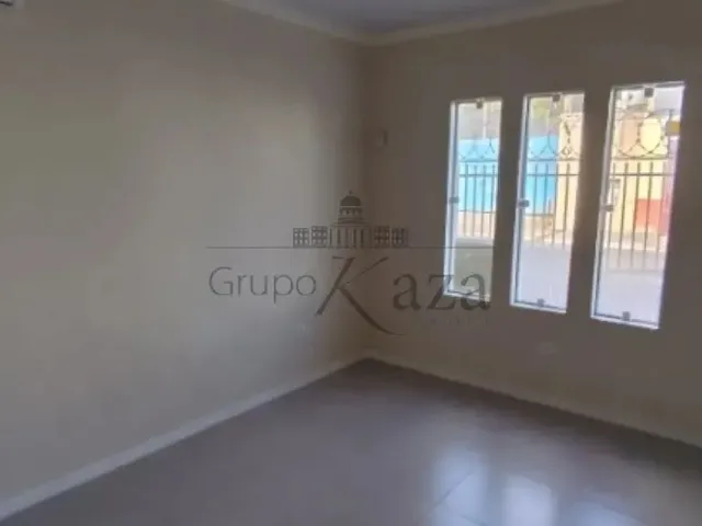 Imagem: Oportunidade - Casa Comercial Ou Residencial