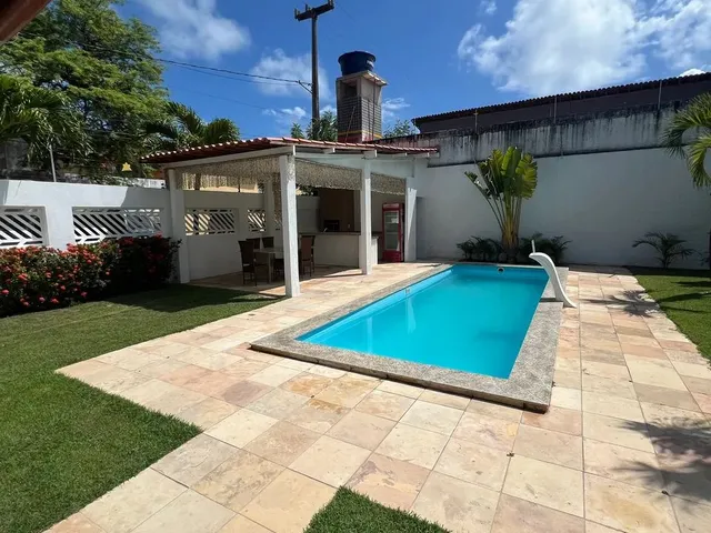 Imagem: A casa possui 5 Dormitórios, 2 Suítes, 5 Banheiros, 5