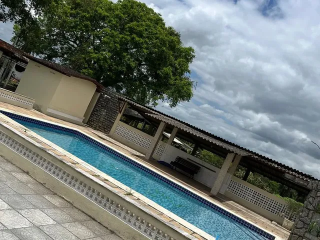 Imagem: O quarto possui 2 Dormitórios, 3 Banheiros e está