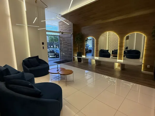 Imagem: O apartamento possui 2 Dormitórios, 1 Banheiro, 1 Vaga na