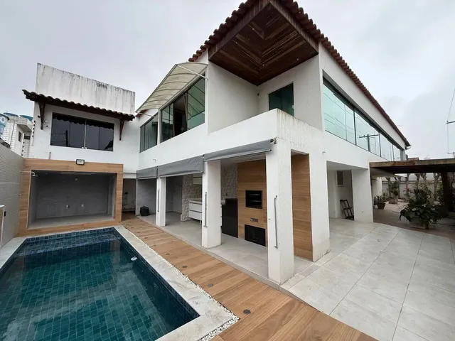 Imagem: A casa possui 4 Dormitórios, 4 Suítes, 4 Banheiros, 4