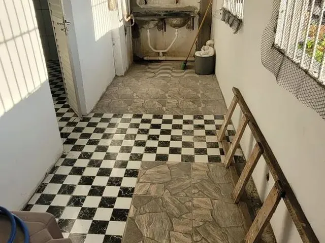 Imagem 13: Casa no Primeiro Andar, 3 Quartos, 1 Banheiros e Área de Serviço
