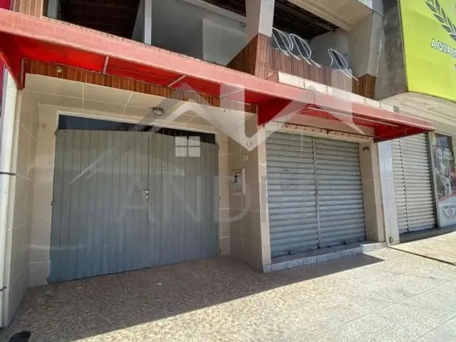 Imagem: A casa possui 4 Dormitórios, 1 Suíte, 1 Banheiro, 1 Vaga