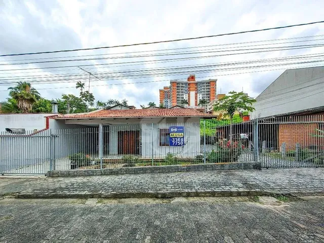 Imagem: Casa com 3 Dormitórios para Alugar, 130
