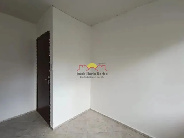 Imagem 6: Casa 03 Quartos C/ Galpão Iririú Joiville